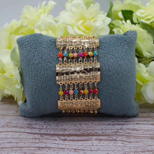 سواره مع خرز ملون