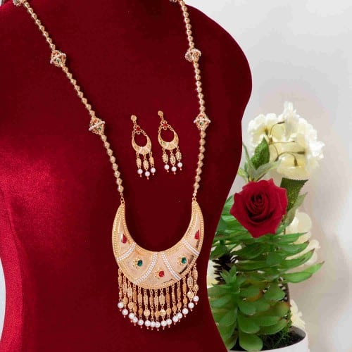 طقم بحريني فصوص بيضاء