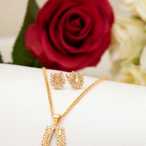 طقم اطفال شكل النحله