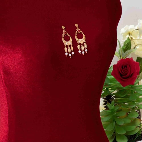 طقم بحريني فصوص بيضاء