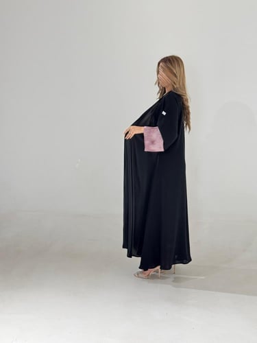 إنترنت مع أكمام سواره وردي