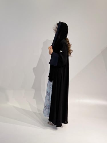 إنترنت مع أكمام سواره جاكار كحلي