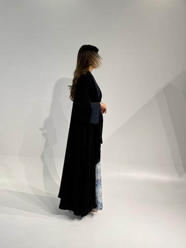 إنترنت مع أكمام سواره جاكار كحلي