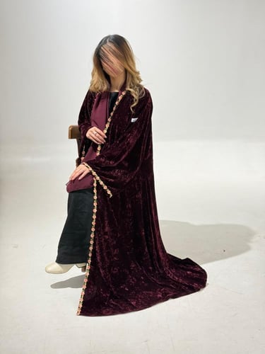 مخمل مموج عنابي