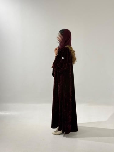 مخمل مموج عنابي