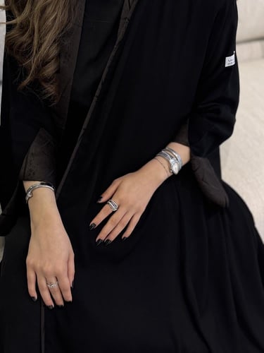 ملكي مع أكمام سواره جاكار بني