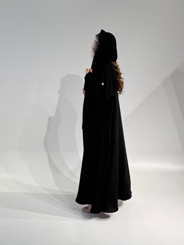 شاكيرا أكمام ضيقه