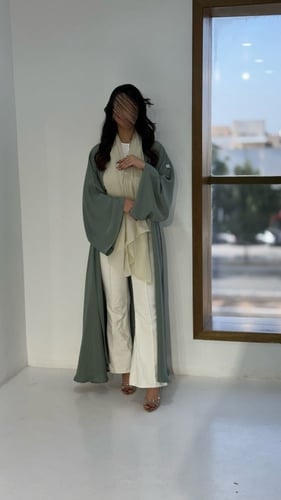 بلاك بيري تركواز مع أكمام واسعه