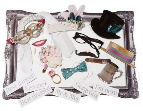 أكسسوارات للتصوير لحفلات الزفاف