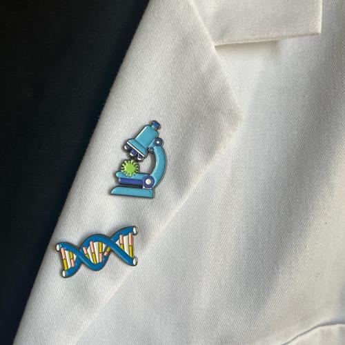 بروشات المختبرات