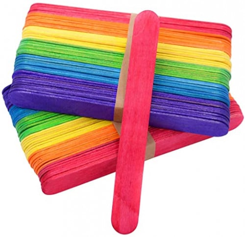 اعواد خشبية ملونة