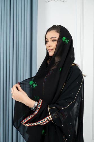 طرحة سيفين ونخلة اخضر