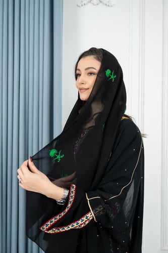 طرحة سيفين ونخلة اخضر