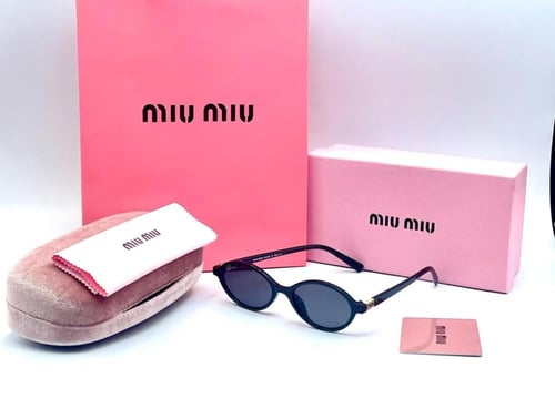 نظارة ماركة miu miu