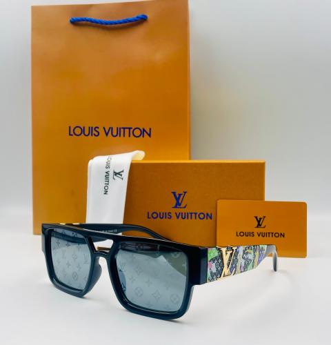 نظارة ماركة لويس فيتون