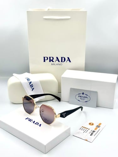 نظارة ماركة برادا