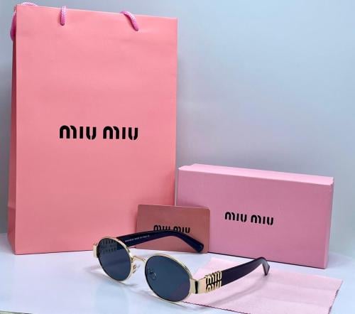 نظارة ماركة miu miu