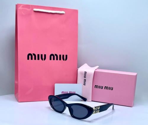 نظارة ماركة miu miu