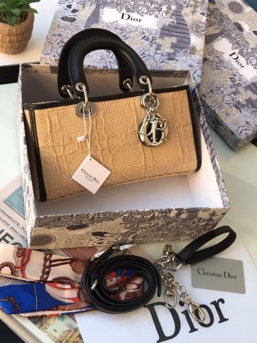 شنطة نسائية Christian Dior-N1