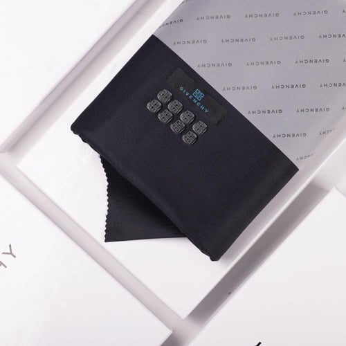 قماش جيفنشي مقلم شتوي