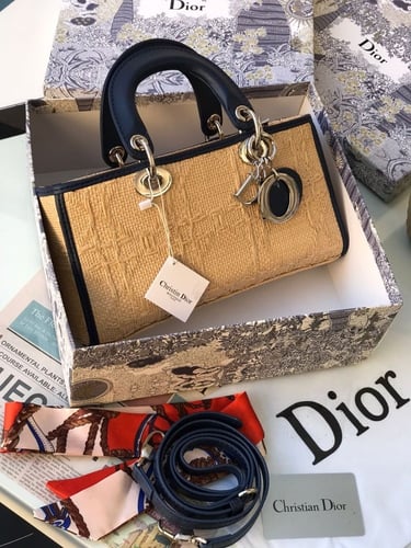 شنطة نسائية Christian Dior-N1