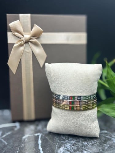 سواره نسائية