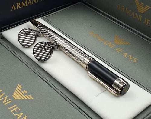 قلم وكبك ارمني فضي اسود