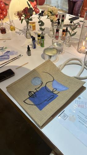 Tote bags 17 sep 8-10 pm