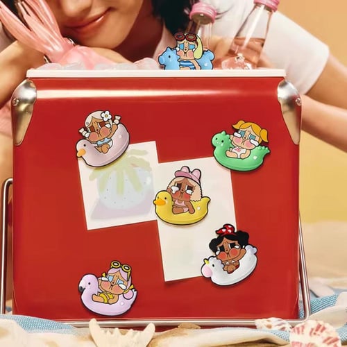 كراي بيبي مغناطيس الثلاجة من سلسلة وضع الإجازة