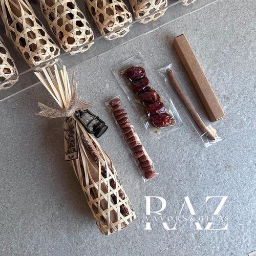 صرة تمر - لوز - علب مسواك