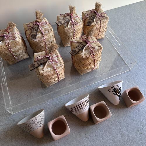 كوب سيراميك هرمي بقاعدة