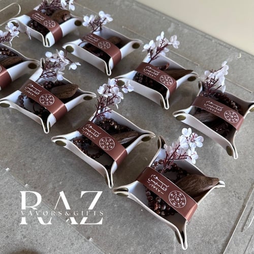 سبحه مع عود