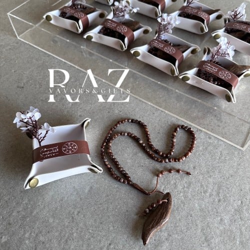 سبحه مع عود