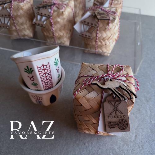 كوب بتصميم فنجان شعبي