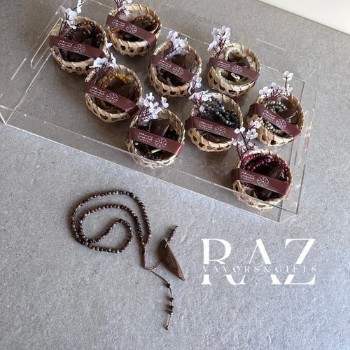 توزيعات سبحة ملونه مع عود