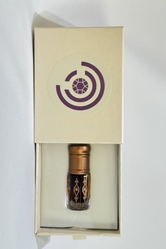 دهن عود تراد