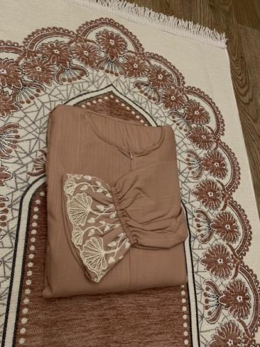 طقم شرشف وسجادة