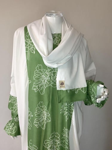 طقم شرشف وسجادة ومصحف