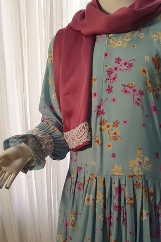 صغيرة 6 - 10 سنوات