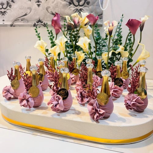 عطر توزيعات (24) حبات مع صينية التقديم