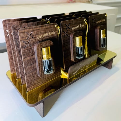 عود للتوزيعات بتصميم خشب 12 حبات