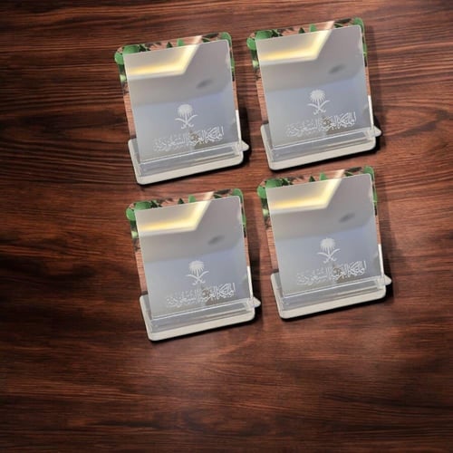 استاند مع مرايا بحفر