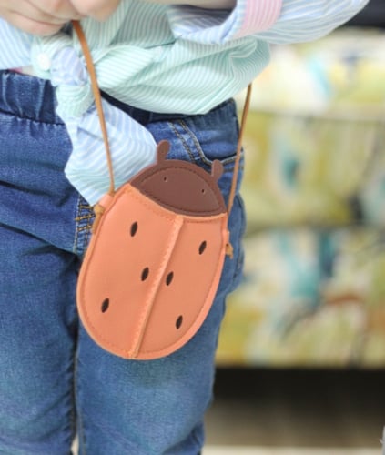 شنط الاطفال