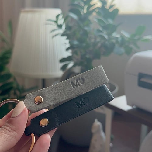 ميدالية مفاتيح حلقه ذهبية