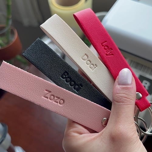 ميدالية مفاتيح حلقه فضية