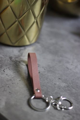 ميدالية جلد