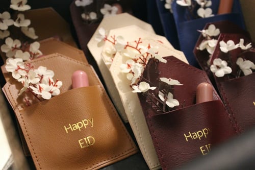 توزيعات العيد او مواليد الكتابة حسب الطلب