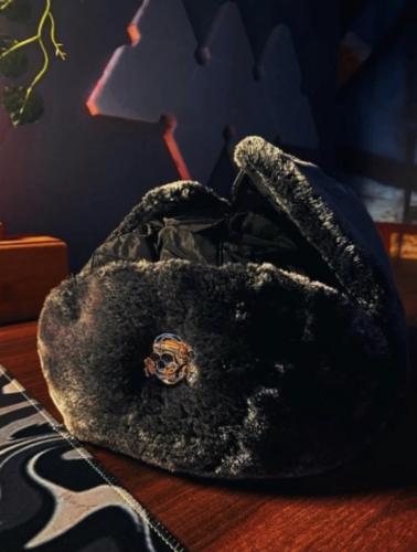 طاقية، الجيرماني الجمجمة (مخمل)