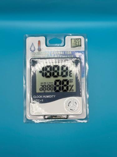 Temperature and humidity measurement device