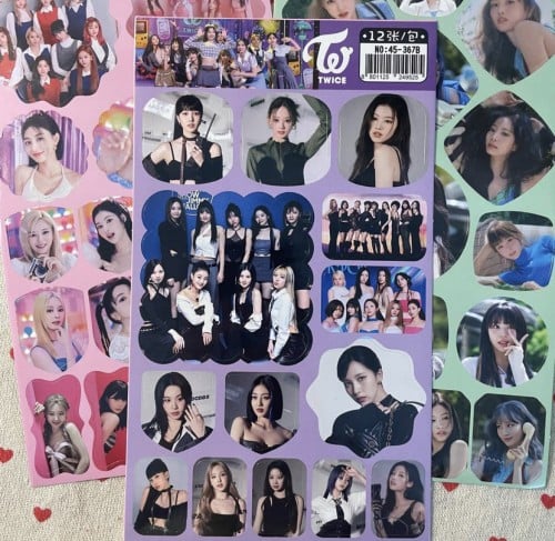 ملصقات توايس Twice